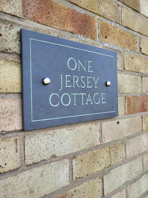 Jersey Cottage Horseheath Екстер'єр фото